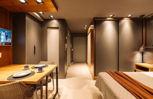 Centro Apartment | Lindo Studio, Central, Com Garagem e Academia!