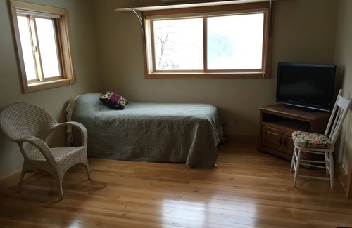 Putney Cottage | Listing canceled