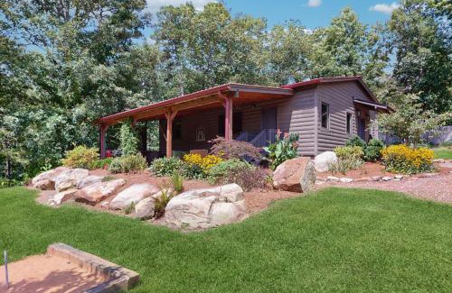 Lookout Mountain House | Lit'l Bear Cabin
