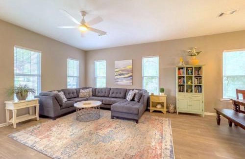 Fort Morgan House | Lite House II at Martinique by ALBVR - Pet Friendly Beach Home, Outdoor & Indoor Pool, Sauna, Hot Tub, Fitness Room, Tennis Courts, Golf Cart, and Just Steps to the Beach