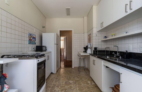 Copacabana Apartment | Literary Sanctuary Near Arpoador Fco501