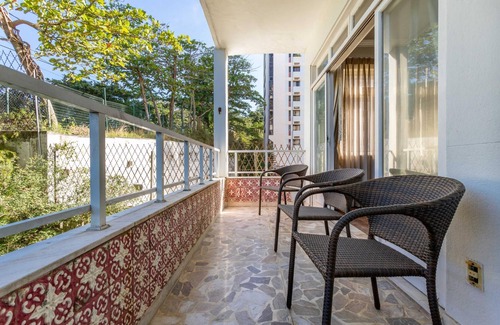 Copacabana Apartment | Literary Sanctuary Near Arpoador Fco501