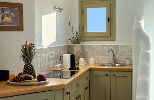 Folegandros Villa | Lithia - Villa Myrtia & Pool