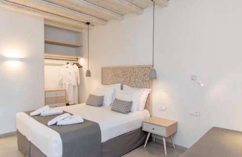 Tinos Town Hotel | Lithos Luxury Suites