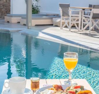 Tinos Town Hotel | Lithos Luxury Suites