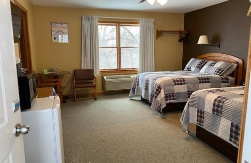 Trempealeau Hotel | Little Bluff Inn