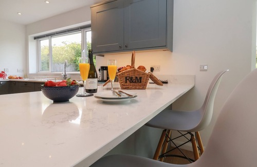 Walberswick Cottage | LITTLE CHAPTER, pet friendly, luxury holiday cottage in Walberswick