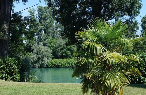 Chavanoz Villa | Little corner of paradise near Lyon