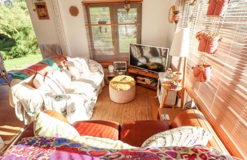 Grimsby House | Little Eden by the Sea