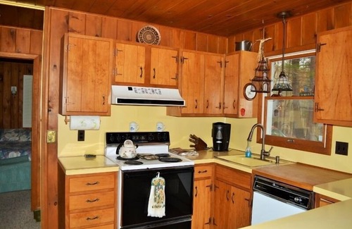 Irons House | Little Manistee River Cabin