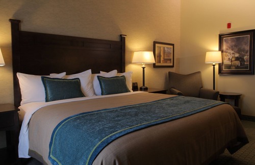 New Town Hotel | Little Missouri Inn & Suites New Town