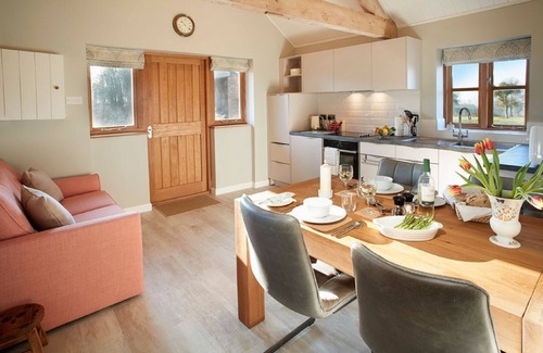 Bodenham House | Little Owls Barn is a single storey converted barn nestled among apple orchards