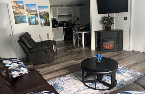 Fontanet House | Little Raccoon Hideaway