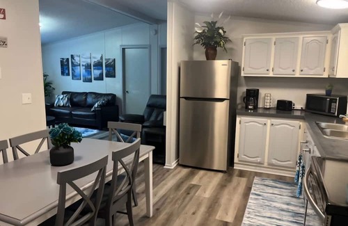 Fontanet House | Little Raccoon Hideaway