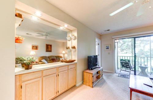 Little River Apartment | Little River Condo with Pool Access 5 Mi to Beach