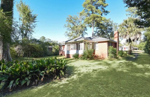 Garden City House | Little Z's, 3BR Home Very Close to SAV Port+Pets