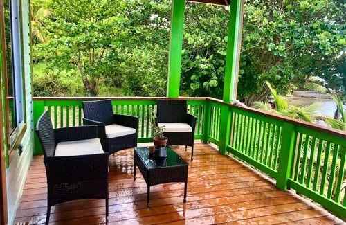 Calabash Bight Cabin | Littte Green House - Oceanfront