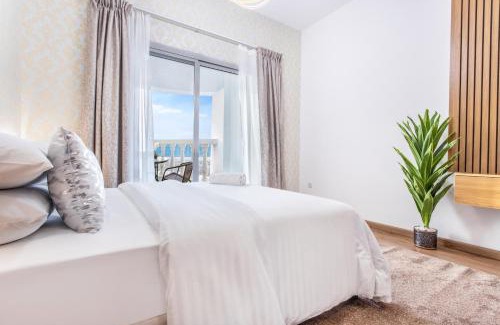 Al Hamra Village Apartment | Live and experience a stunning Sea View Studio