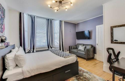 Duboce Triangle House | Live It Up In The Castro! 4brwdwalk Score 98