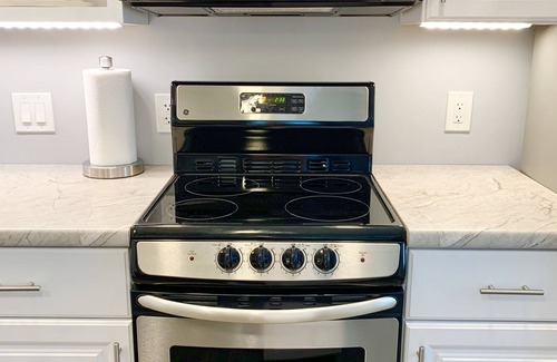 St. Pete Beach Cottage | Live like a local :) 2 BLOCKS TO THE BEACH!