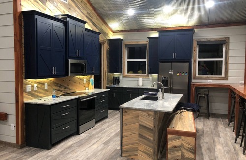 Glenwood Cabin | Livin on the Edge on the Caddo River