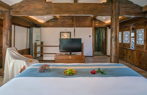 Dayan Old Town Hotel | Lize Graceland Artistic Suite Inn