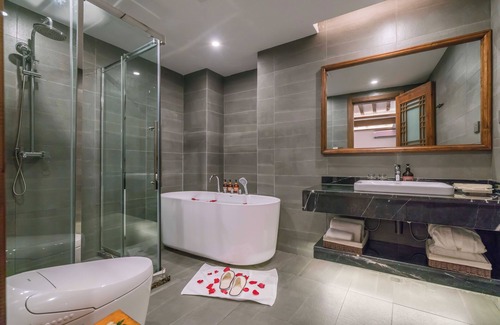 Dayan Old Town Hotel | Lize Graceland Artistic Suite Inn