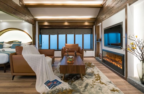 Dayan Old Town Hotel | Lize Graceland Artistic Suite Inn