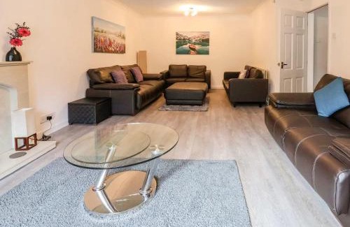 Llangollen House | Llangollen