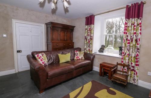 Llandysul House | Llwyncadfor Farm