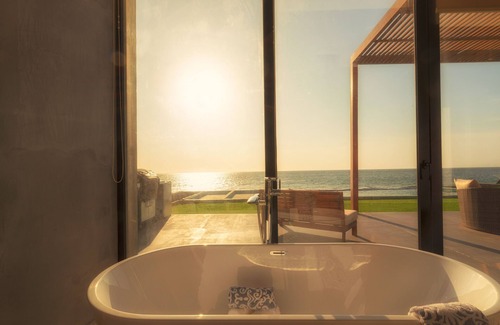 Cercado de Lima House | Ln6 Resort style all inclusive Ocean view Primary King suite