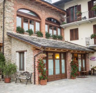 Roccabruna Hotel | Locanda Occitana Cà Bianca