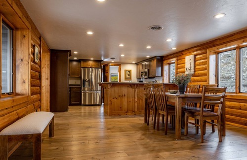 Clark House | Located at the base of the Beartooth Mountains, Beautiful Views!