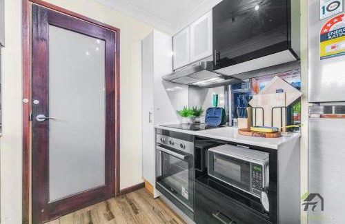 Cranebrook House | Located in Cranebrook, 3 bedrooms, relaxing home