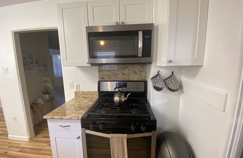 Prescott House | Located in Prescott’s Historic District. Walking distance to Whiskey Row.