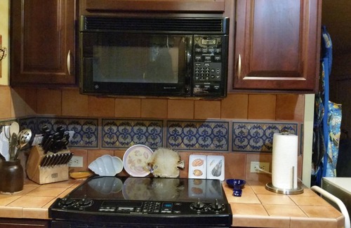 Hudson House | Located on the Canal, 5 minutes from the Gulf. Seniors Welcome. Available 1/19