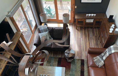 Ellicottville House | Location! Holiday Valley. Great Hill View & Includes Ski Locker in Main Lodge!