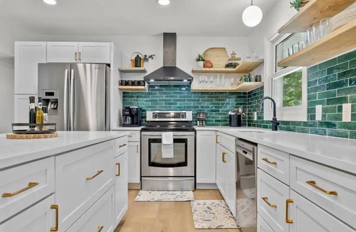 Southern Pines House | Location is a golfer's paradise and less than 10min from downtown Pinehurst!n