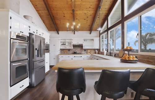 Lodi House | Lockewood Vineyards - Near Wineries, Wedding Venues & Minutes from Downtown Lodi