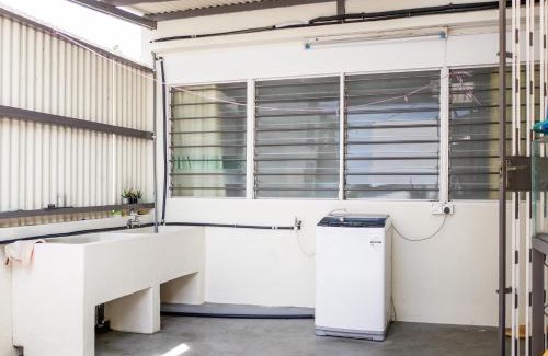 Downtown George Town House | Lodge 22, 5 min walk to Adventist & Pulau Tikus Market