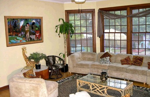 Geyserville House | Lodge Room for 2-3 people