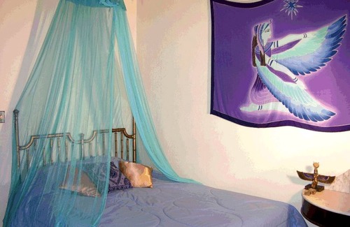 Geyserville House | Lodge Room for 2-3 people