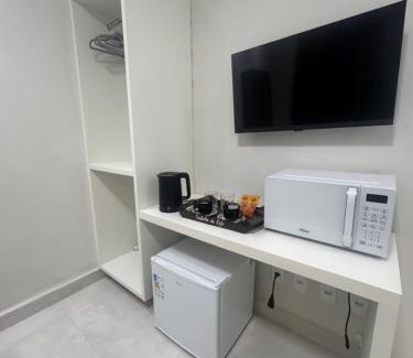 Muquicaba Apartment | Loft 305A com Ar Condicionado no Bairro Muquiçaba, bem localizado para negócios e fácil acesso para todas as praias e montanhas da cidade - sem vaga de garagem