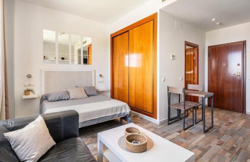 Parque Alcosa Apartment | loft con parking gratis frente palacio congresos