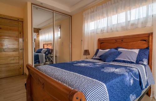 Ciudad Modelo Mirador Norte Apartment | Loft con terraza en Santo Domingo