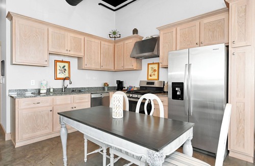 Cullman Condo | Loft Condo in Heart of Cullman with Murphy Bed to sleep 4