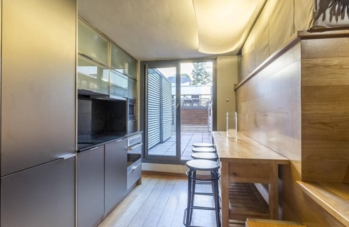 la Vila de Gracia Apartment | Loft near the Sagrada Familia 6 pax Pool & Terrace -WiFi free