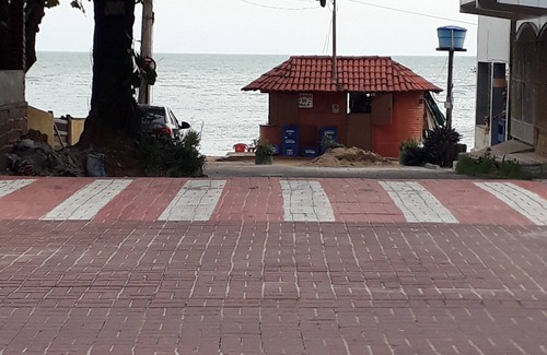 Anchieta House | LOFTH COM SUITE E GARAGEM MOBILIADO EM IRIRI