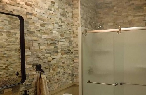 Mill Spring Cabin | Log Cabin Hidden on Lake Adger near Lake Lure