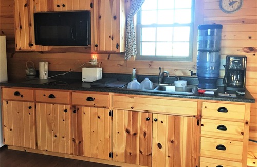 Deerfield Cabin | Log Cabin in Farm Country in Portage County